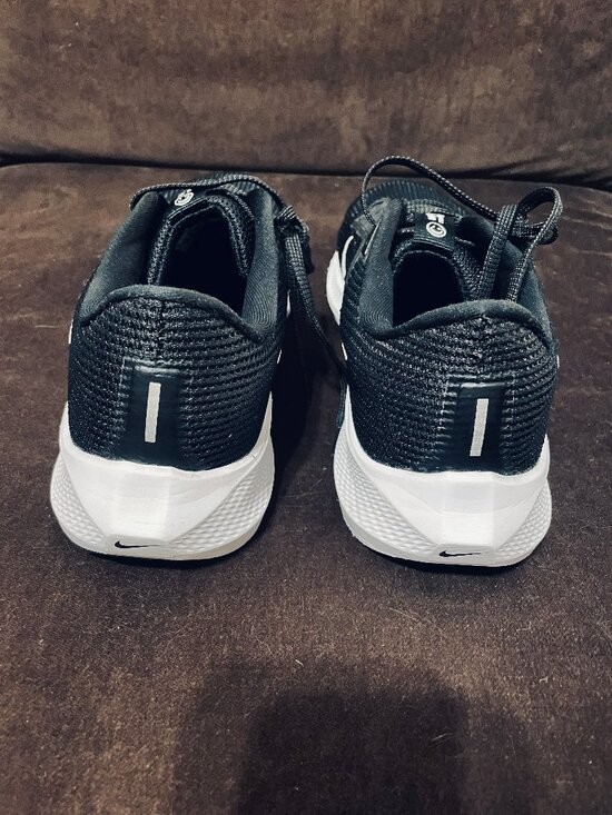 Nike Air Zoom Pegasus 40 Men\'s Size 11.5 Black White Running Sneakers main image 7